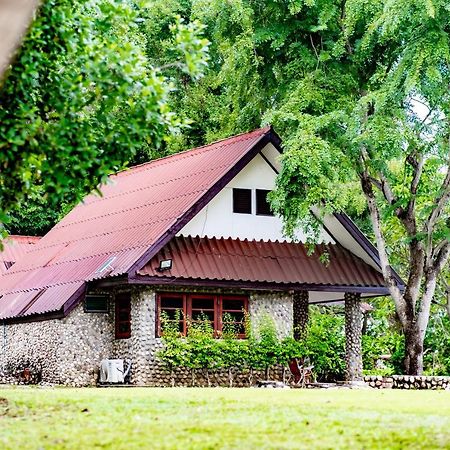 Nan Waterside Hong Bon Nern Bed & Breakfast Exterior photo