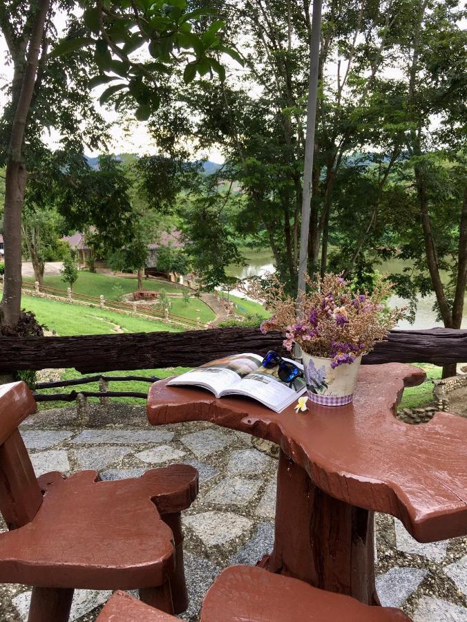 Nan Waterside Hong Bon Nern Bed & Breakfast Exterior photo
