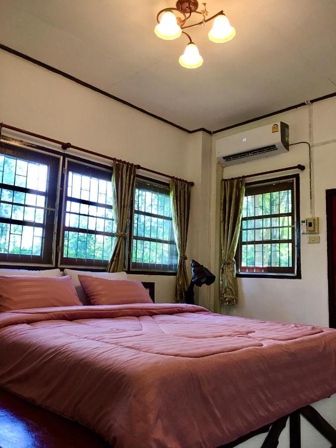 Nan Waterside Hong Bon Nern Bed & Breakfast Exterior photo