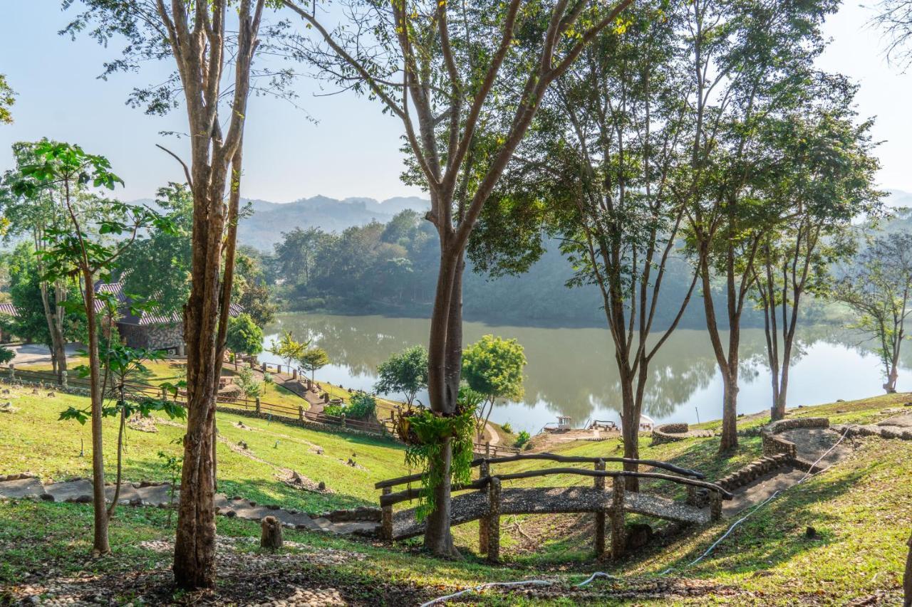 Nan Waterside Hong Bon Nern Bed & Breakfast Exterior photo