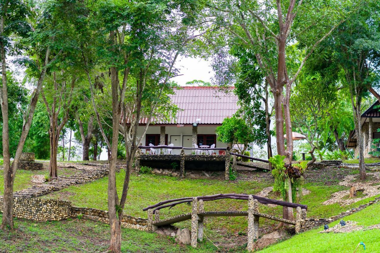Nan Waterside Hong Bon Nern Bed & Breakfast Exterior photo