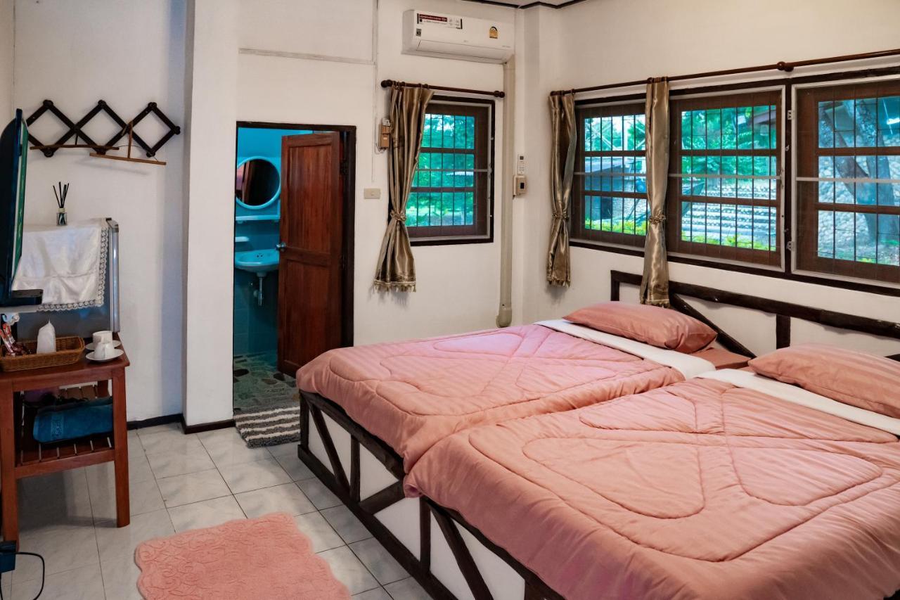 Nan Waterside Hong Bon Nern Bed & Breakfast Exterior photo